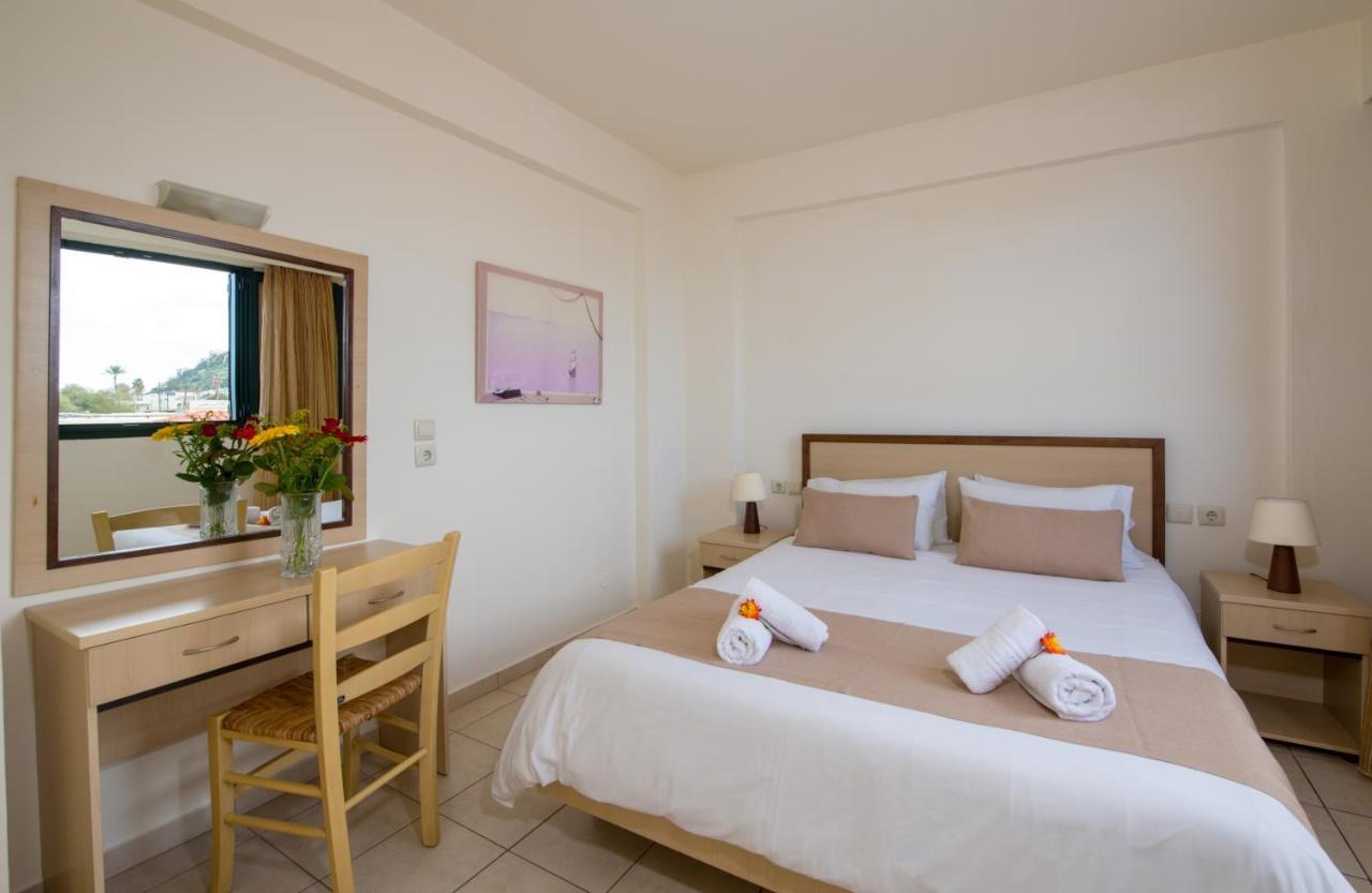 Margarita Beach Hotel Agia Marina Eksteriør billede