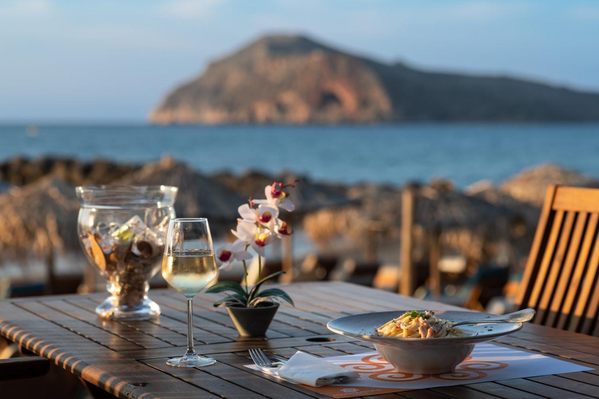 Margarita Beach Hotel Agia Marina Eksteriør billede
